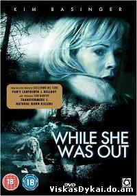 Filmas Kol jos nebuvo / While She Was Out (2008) - Online